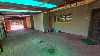 &#34;Expand Your Vision: 3-Bed Home with Separate Flat!&#34;