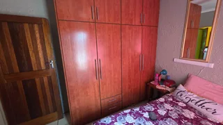 &#34;Expand Your Vision: 3-Bed Home with Separate Flat!&#34;