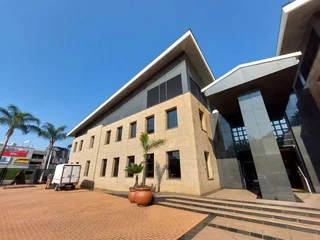 300 sqm Office to Let in Bedfordview