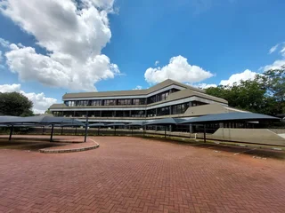 1180 sqm Office to Let in Bedfordview