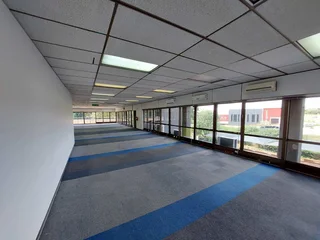 1180 sqm Office to Let in Bedfordview