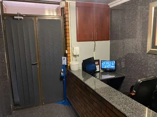 1300m2 Warehouse with 1800m2 Yard and 1100 Amps and Large office, change room and canteen