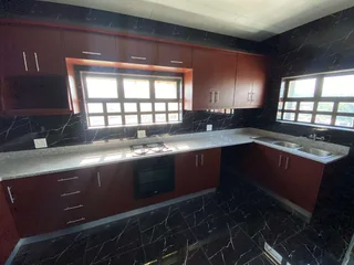 1300m2 Warehouse with 1800m2 Yard and 1100 Amps and Large office, change room and canteen