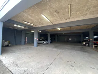 1300m2 Warehouse with 1800m2 Yard and 1100 Amps and Large office, change room and canteen