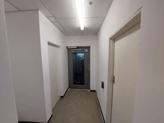 2318 sqm Office to Let in Bedfordview