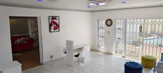 Ultra modern home with half built flatlet!