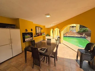 **Charming Family Home in Secure Bassonia**