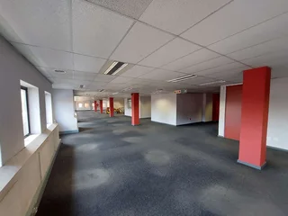 708 sqm Ground Floor Office to Let