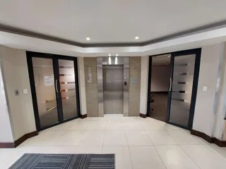 708 sqm Ground Floor Office to Let