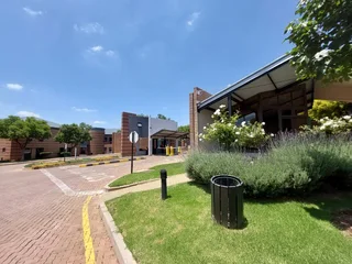 708 sqm Ground Floor Office to Let