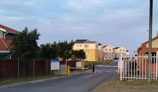 **Charming 2-Bedroom Flat in Secure, Family-Friendly Complex**