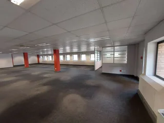 708 sqm Ground Floor Office to Let