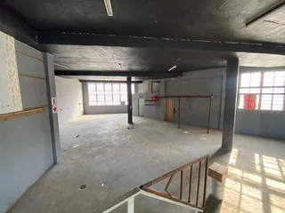 465 m2 Warehouse Mayville