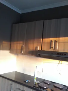 Secure 2,5-Bedroom  And 1-Bathroom Apartment In Unit 1a Cromwell