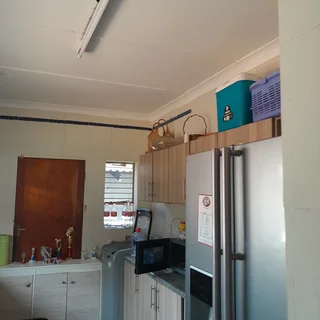 Secure 2,5-Bedroom  And 1-Bathroom Apartment In Unit 1a Cromwell