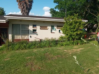 Secure 2,5-Bedroom  And 1-Bathroom Apartment In Unit 1a Cromwell