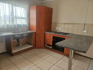 Cozy two-bedroom second floor apartment for sale in Kleinfontein Lake, Benoni