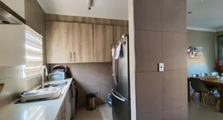 Modern 3-Bedroom Cluster Home | Exclusive Complex Living in Raceview