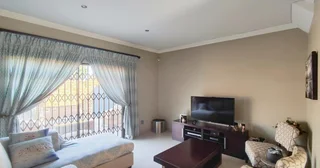 Modern 3-Bedroom Cluster Home | Exclusive Complex Living in Raceview