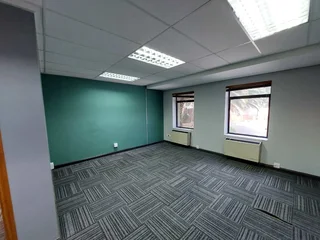225 sqm Office to Let in Bedfordview