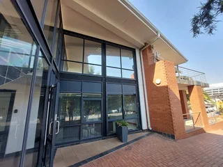 225 sqm Office to Let in Bedfordview