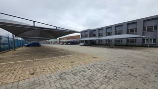 1840sqm Warehouse TO LET in Jet Park