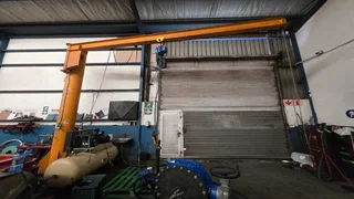 Factory TO LET in Jet Park