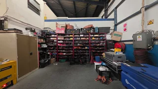 Factory TO LET in Jet Park