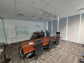 665 sqm office to Let in Bedfordview