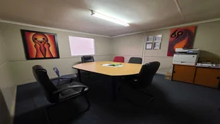 Factory TO LET in Jet Park