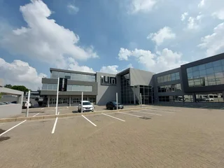 1151 sqm Office to Let in Bedfordview
