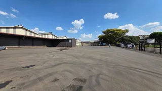 5,750  Warehouse TO LET in a Secure Park in Boksburg East