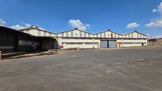 5,750  Warehouse TO LET in a Secure Park in Boksburg East