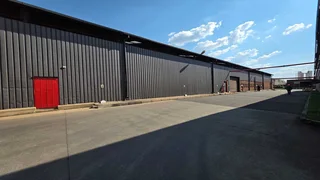 5,750  Warehouse TO LET in a Secure Park in Boksburg East