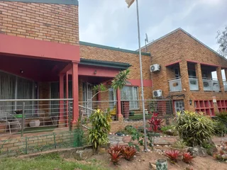 7 Bedroom , 4 Bathroom House For Sale in Reservoir Hills