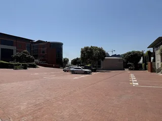 Prime 4 006 m² Office Building for Lease – Black River Park.