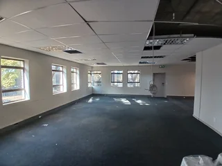 Modern Office Space To Let , Oxford Street, Illovo