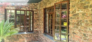 Spacious Family Living with a Touch of Country Elegance!