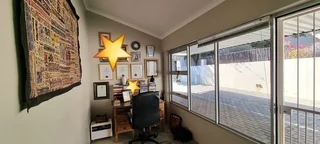 Refined Comfort Meets Convenience – Northern Showpiece!