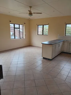 Stunning 5-Bedroom House In Adrienne Avenue, Scottburgh South