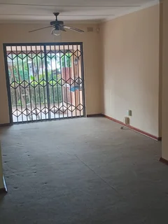 Stunning 5-Bedroom House In Adrienne Avenue, Scottburgh South