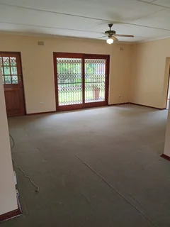 Stunning 5-Bedroom House In Adrienne Avenue, Scottburgh South