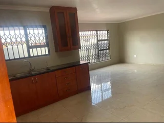 3 Bedroom House for sale in Meadowlands