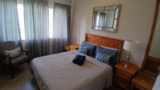 Beautiful 3-bedroom property with 2 flatlets with lots of possibilities