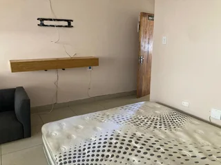 Specious 3 bedroom enquite for sale at Jabulani Sectional