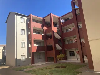 Specious 3 bedroom enquite for sale at Jabulani Sectional