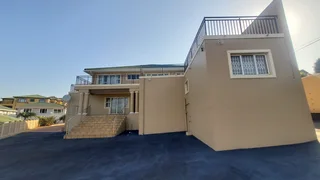 5 Bedroom House To Rent in Somerset Park