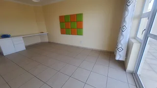 5 Bedroom House To Rent in Somerset Park