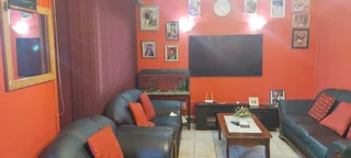 This beautiful 3-bedroom duplex is a must-see and ready for you to move in!