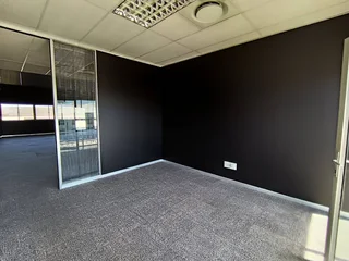 Prime Office Space Available in Prestigious Complex